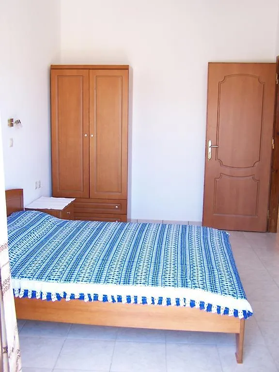 **  Aptera Hotel Megala Chorafia Grecia