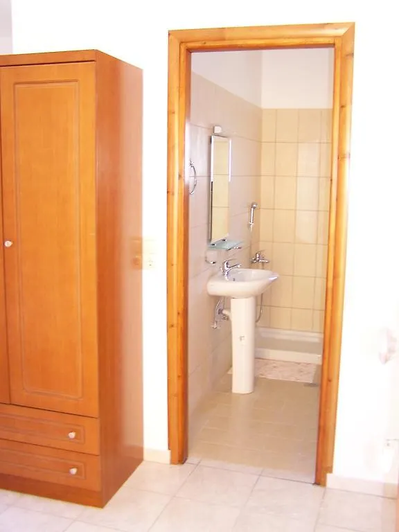 **  Aptera Hotel Megala Chorafia Grecia
