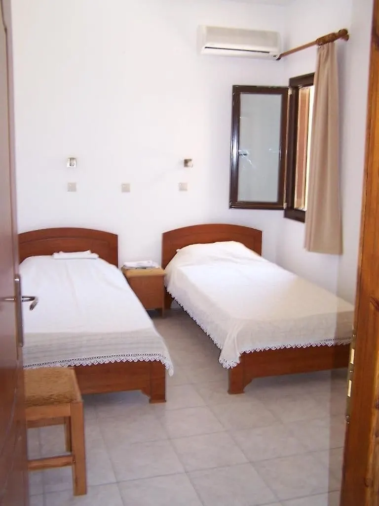 Aptera Hotel Megala Chorafia